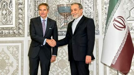 عراقچی با مدیرکل آژانس بین‌المللی انرژی اتمی دیدار کرد