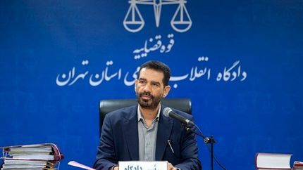 ماجرای کیف جادویی پر از سکه در دادگاه مدیران دولتی فاسد چیست؟
