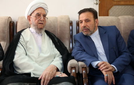 آیت‌الله امینی در بیمارستان بستری شد