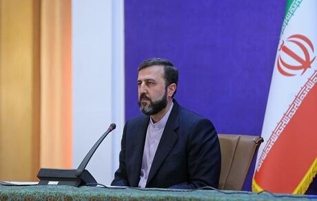 آزادی دو تبلعه ایرانی و یک دانمارکی