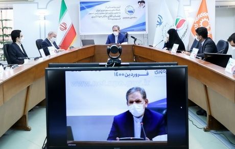 انتقاد جهانگیری از نبود بهره‌وری در کشور / برخی دستگاه‌های خط تولید نساجی عمر ۵۰ ساله دارند