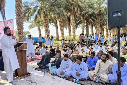 آغاز نخستین جشنواره چای ترش در دلگان