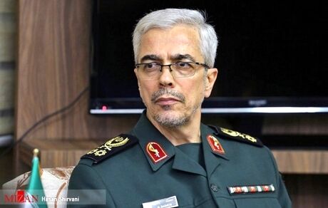 سرلشگر باقری: عصبانیت شیطان بزرگ، تردیدی در برتری جبهه حق ایجاد نمی‌کند