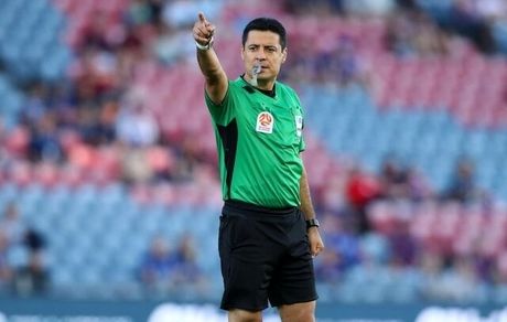 دعوت فیفا از فغانی و قربانی در سمینار داوران الیت