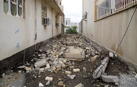 توزیع بیش از ۱۶۰۰ چادر در میان زلزله‌زدگان جنوب کشور