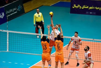 لیگ برتر والیبال: فولاد سیرجان در یک قدمی قهرمانی نیم فصل / شهرداری ارومیه از بحران خارج شد