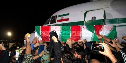 پیکر سپهبد قاسم سلیمانی وارد تهران شد