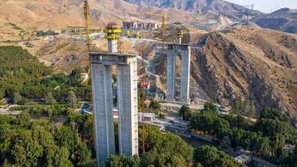 بلندترین پل خاورمیانه بر روی رودخانه کرج در حال احداث است