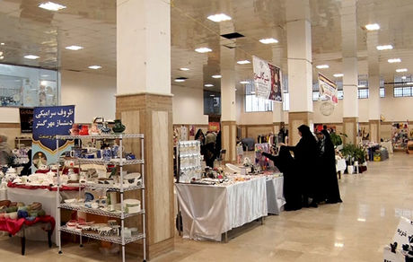 بازارچه مشاغل خانگی زنان شهرستان کاشان راه افتاد