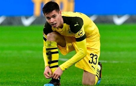 پس گرفتن بازوبند کاپیتانی از بازیکن سابق دورتموند پس از افشاگری یک راننده تاکسی!