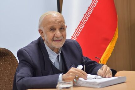 فارغ‌التحصیلی دانشجوی ۹۲ ساله از دانشگاه ارومیه