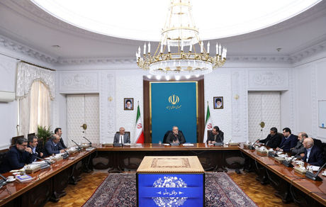 رئیس جمهور: تمام تمرکز و تلاش ما این است که صنعتگران و تولیدکنندگان در تصمیم‌گیری‌ها سهیم باشند