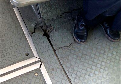سوراخ شدن کف اتوبوس فعال شهری / اتوبوسرانی: حمل مسافر با این اتوبوس کذب است