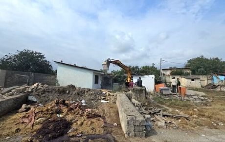 کشتارگاه سنتی ۳۰ ساله چالوس به دلیل غیربهداشتی بودن تخریب شد