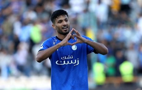 سپاهان برای جذب ستاره استقلال وارد عمل شد