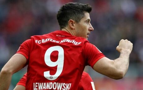 
خیز لواندوفسکی برای کفش طلای اروپا
