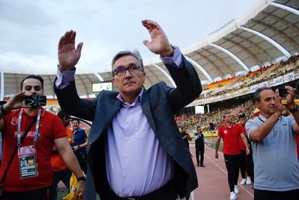 مهلت ٣٠ روزه فیفا به پرسپولیس برای پرداخت بدهی برانکو