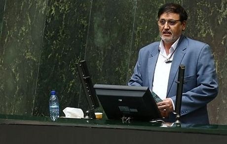 حمله نماینده عضو پایداری به ظریف: رونالدو را بچسبیم یا غضنفر و مسی را؟/ رگ گردنتان برای داخلی ها متورم می شود و به خارجی ها لبخند می زنید