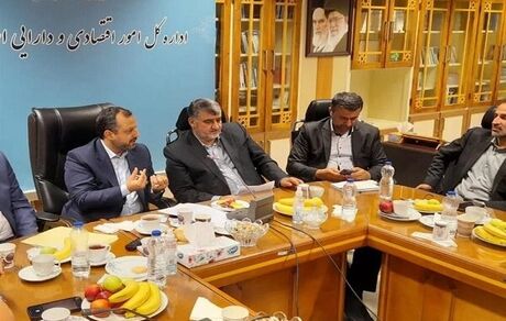 وزیر اقتصاد: بیشترین نارضایتی مردم به حوزه مالیاتی و بانک ها مربوط است