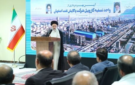 تلاش امروز متخصصان در سنگر تولید روز به روز دشمن را ناامیدتر و زمینگیرتر می‌کند