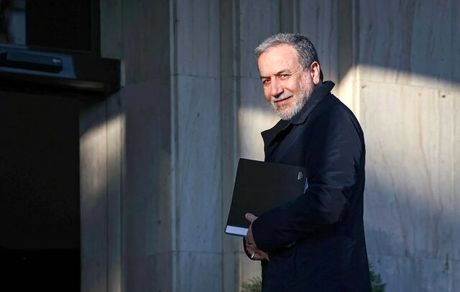 عراقچی: هدف از سفر به روسیه، انتقال پیام رهبری است