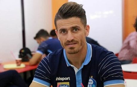 واکنش وریا غفوری به عدم تعطیلی لیگ برتر/ عکس