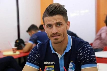 واکنش وریا غفوری به عدم تعطیلی لیگ برتر/ عکس