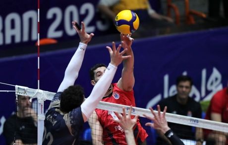 فولاد سیرجان به نیمه نهایی لیگ برتر والیبال رسید