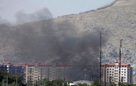 ۲۲ شهید و ۳۲ زخمی ماحصل انفجار در بزرگترین مسجد شیعیان مزارشریف