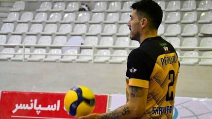 حرکت عجیب بازیکن آرژانتینی در لیگ برتر والیبال ایران