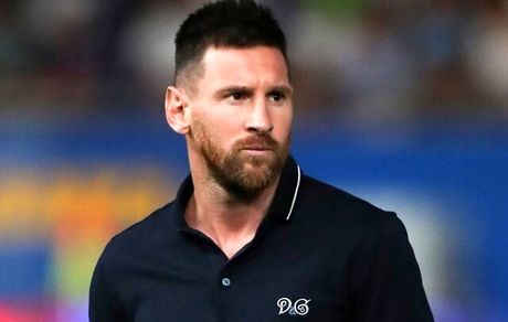 مسی بخاطر سفر به عربستان عذرخواهی کرد