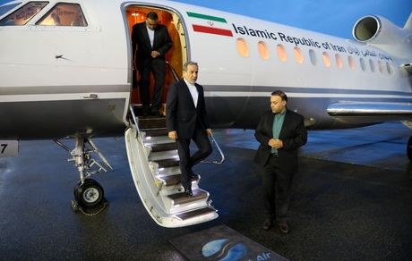 وزیر امور خارجه وارد اسلو پایتخت نروژ شد