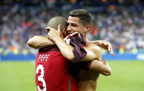 اولین دخالت رونالدو در تیم النصر: په‌په را جذب کنید