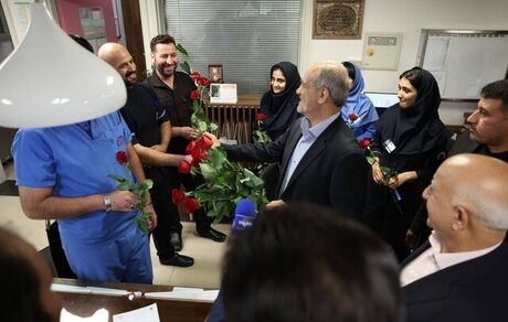 بازدید رییس جمهور از مرکز قلب تهران