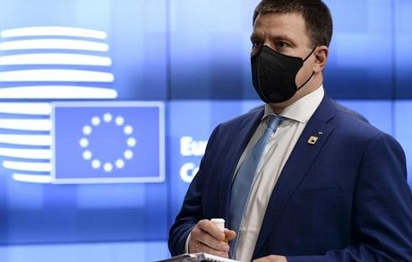 استعفای فیس‌بوکی نخست وزیر استونی