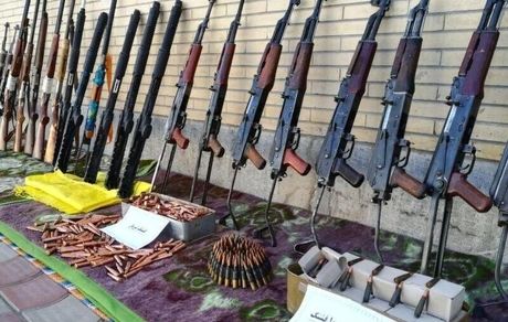 شناسایی و انهدام ۲ باند قاچاق سلاح و مهمات در کهنوج