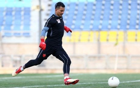 مشکلات دروازه‌بان پرسپولیس با مدیربرنامه‌هایش!