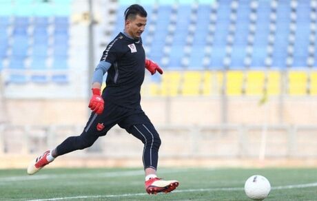 مشکلات دروازه‌بان پرسپولیس با مدیربرنامه‌هایش!