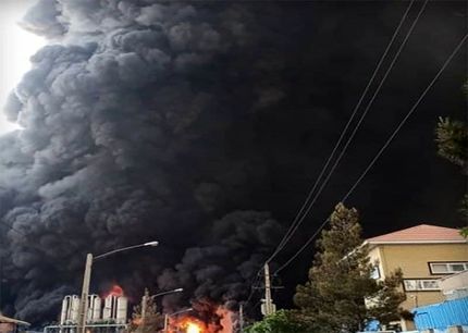 آتش‌سوزی مهیب در کارخانه الکل قم