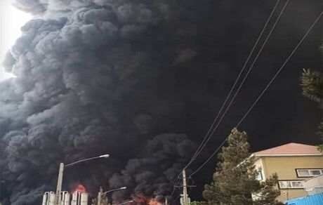 آتش‌سوزی مهیب در کارخانه الکل قم