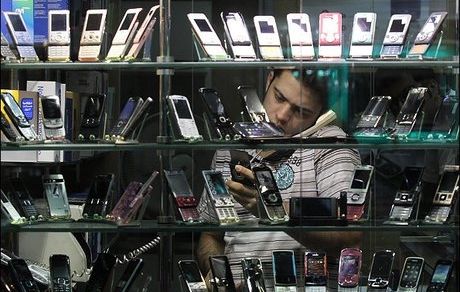 واردات آیفون ممنوع نیست/ التهاب ایجاد نکنید