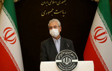 ربیعی: شیوع ویروس کرونا در پاییز افزایش می‌یابد/ نمی‌توانیم کشور را تعطیل کنیم