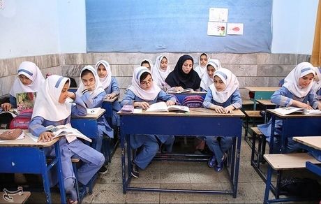دست خالی مدارس دولتی در کیفیت آموزش