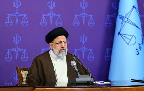 هنرمندان از آسیب‌های اجتماعی فیلم بسازند