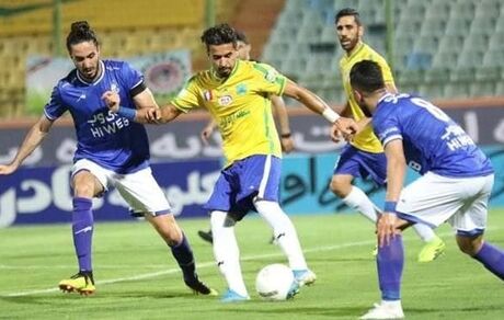 استقلال از داور بازی صنعت نفت شکایت کرد