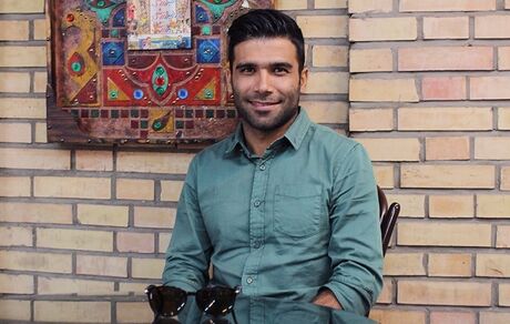 روانخواه: به خاطر افشای شرط‌بندی و نگرفتن بازیکن پولی محرومم کردند