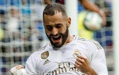 
بنزما به ام‌باپه رسید
