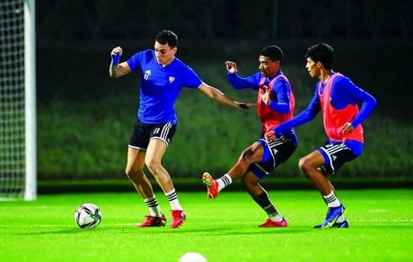 بهترین گلزن فوتبال امارات و دو مهاجم دیگر به بازی با ایران نمی‌رسند؟