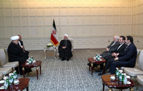 روحانی: مبارزه با افراط گرایی و تروریسم وظیفه همه ادیان الهی است