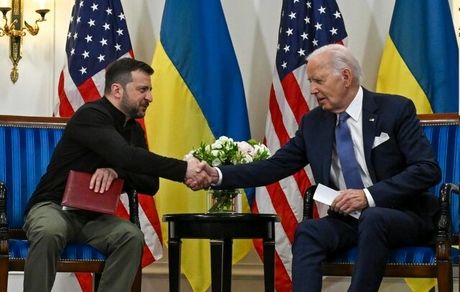 عذرخواهی بایدن از رئیس جمهور اوکراین